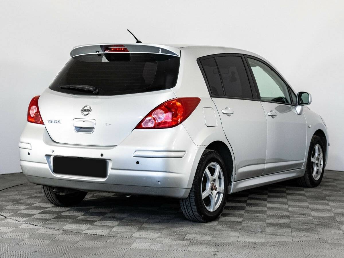 Купить Nissan Tiida с пробегом. Фото: #3