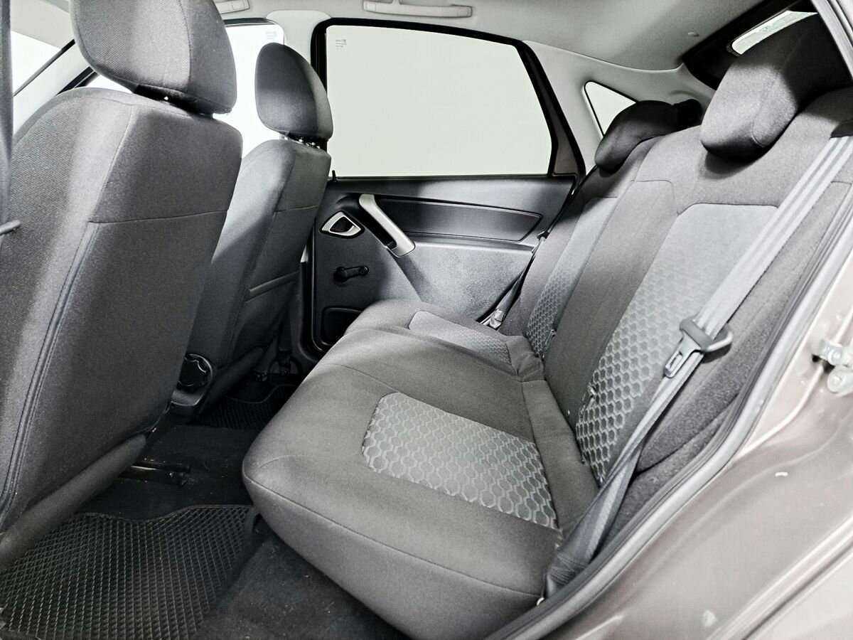 Купить Lada (ВАЗ) Granta с пробегом. Фото: #11