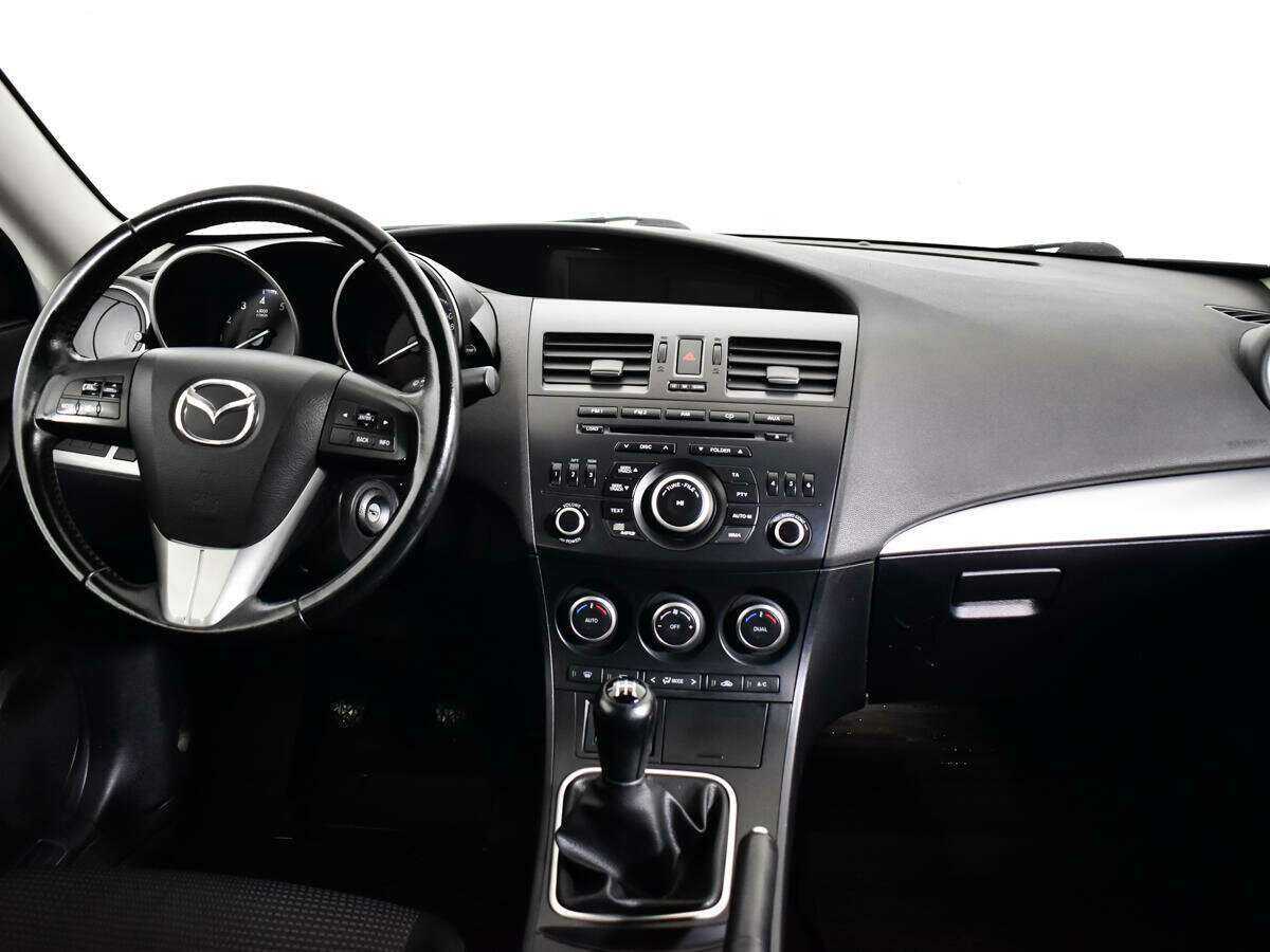 Купить Mazda 3 с пробегом. Фото: #11