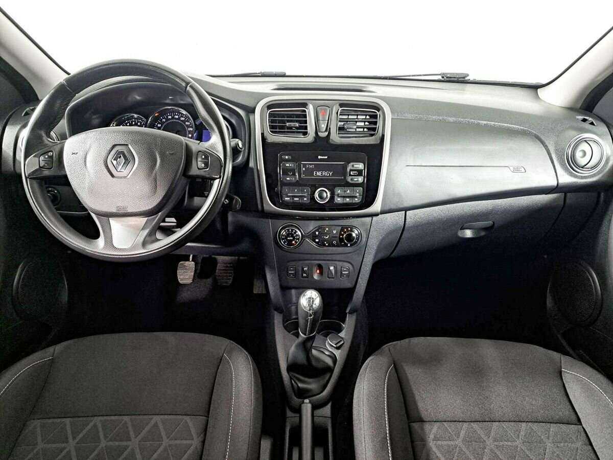Купить Renault Sandero с пробегом. Фото: #11