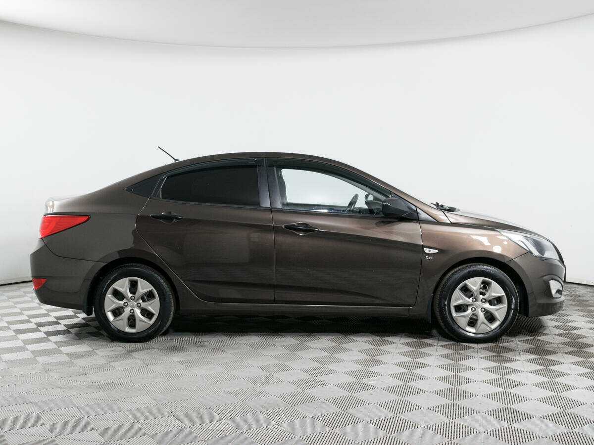 Купить Hyundai Solaris с пробегом. Фото: #3