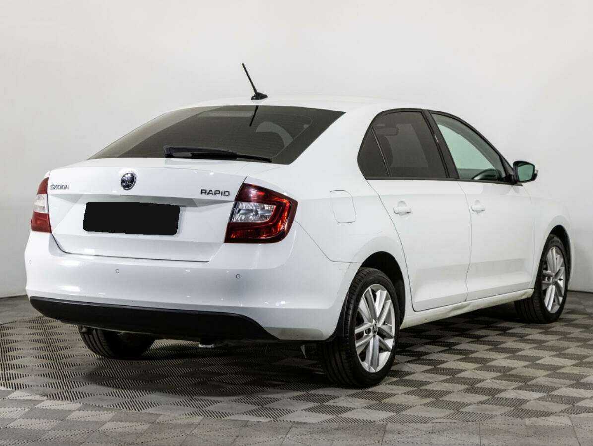 Купить Skoda Rapid с пробегом. Фото: #3