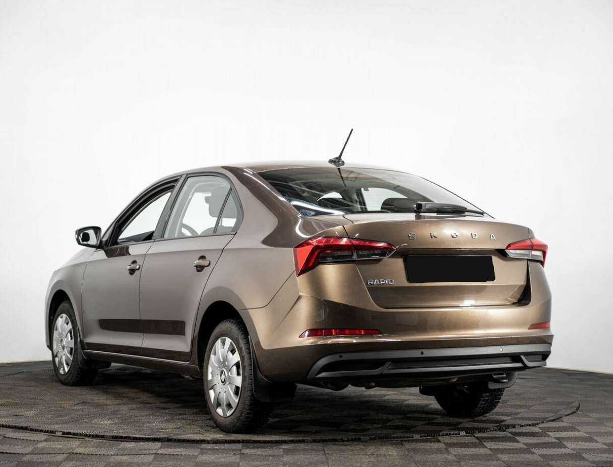 Купить Skoda Rapid с пробегом. Фото: #3
