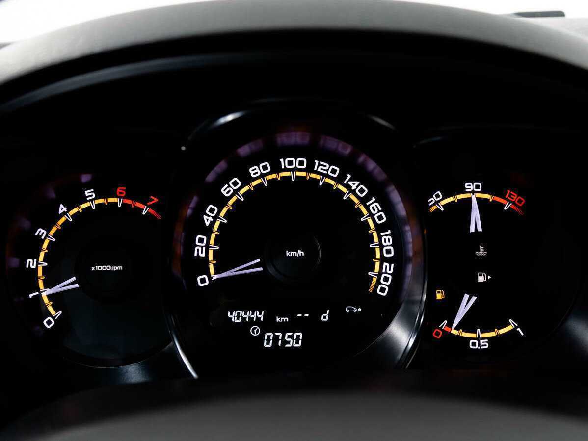 Купить Lada (ВАЗ) Vesta с пробегом. Фото: #16