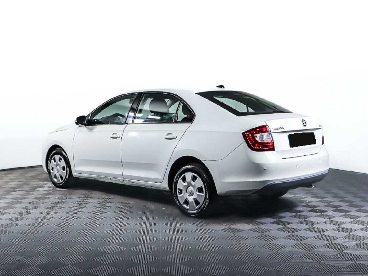 Купить Skoda Rapid с пробегом. Фото: #6