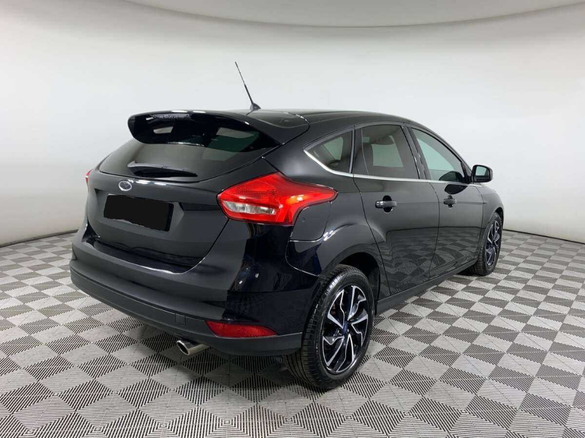 Купить Ford Focus с пробегом. Фото: #4