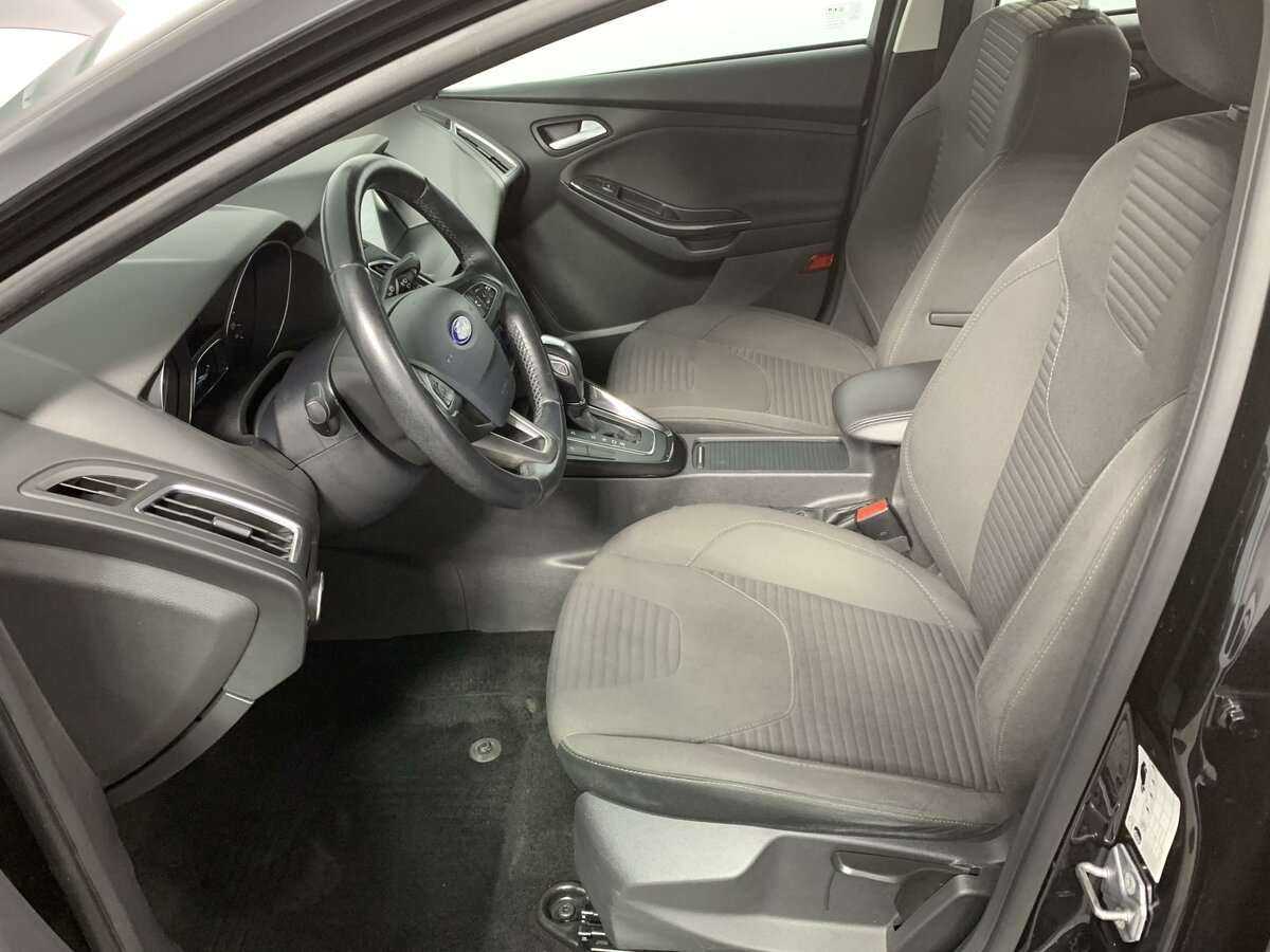 Купить Ford Focus с пробегом. Фото: #13