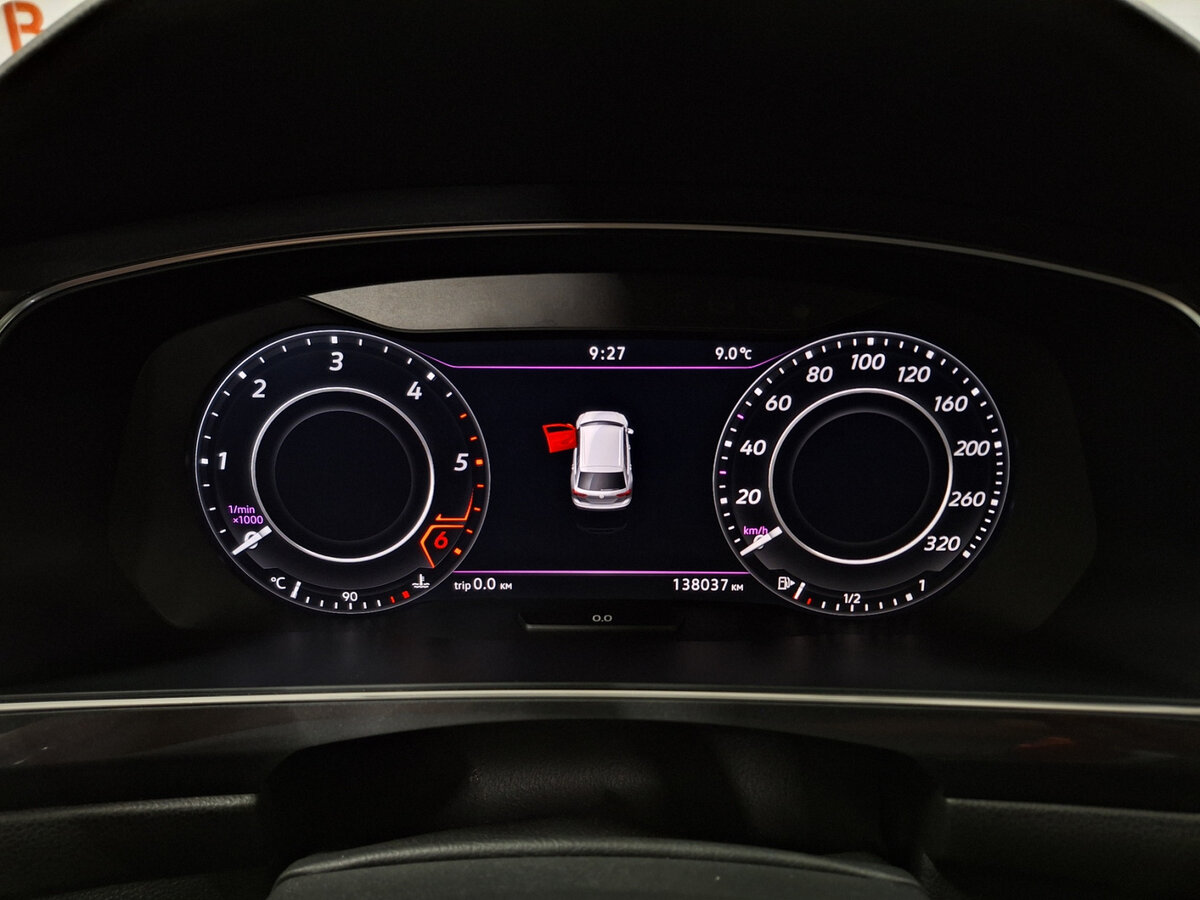 Купить Volkswagen Tiguan с пробегом. Фото: #12