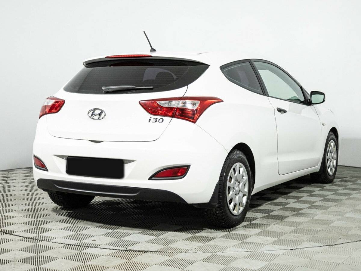 Купить Hyundai i30 с пробегом. Фото: #4