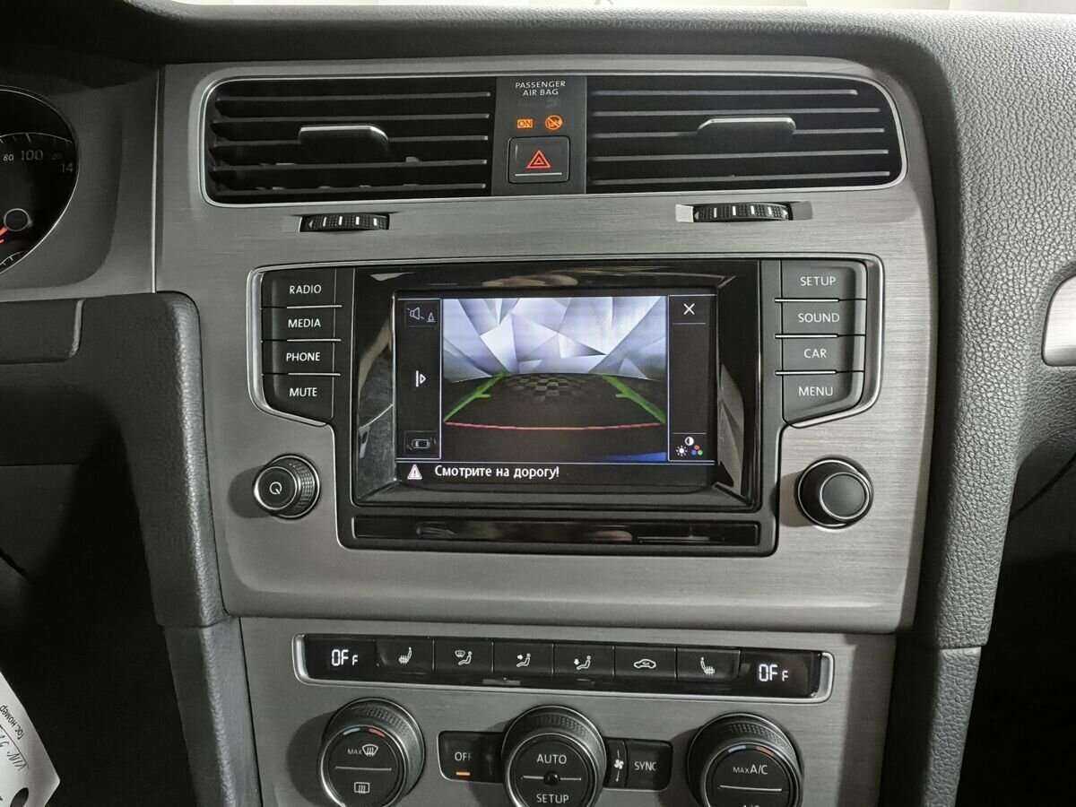 Купить Volkswagen Golf с пробегом. Фото: #15