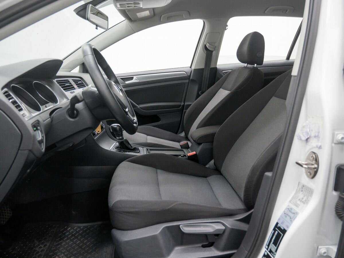 Купить Volkswagen Golf с пробегом. Фото: #13