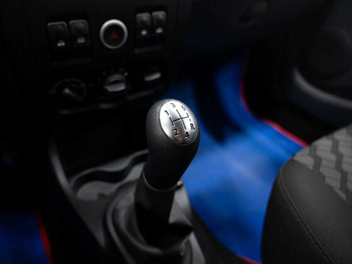 Купить Lada (ВАЗ) Largus с пробегом. Фото: #19