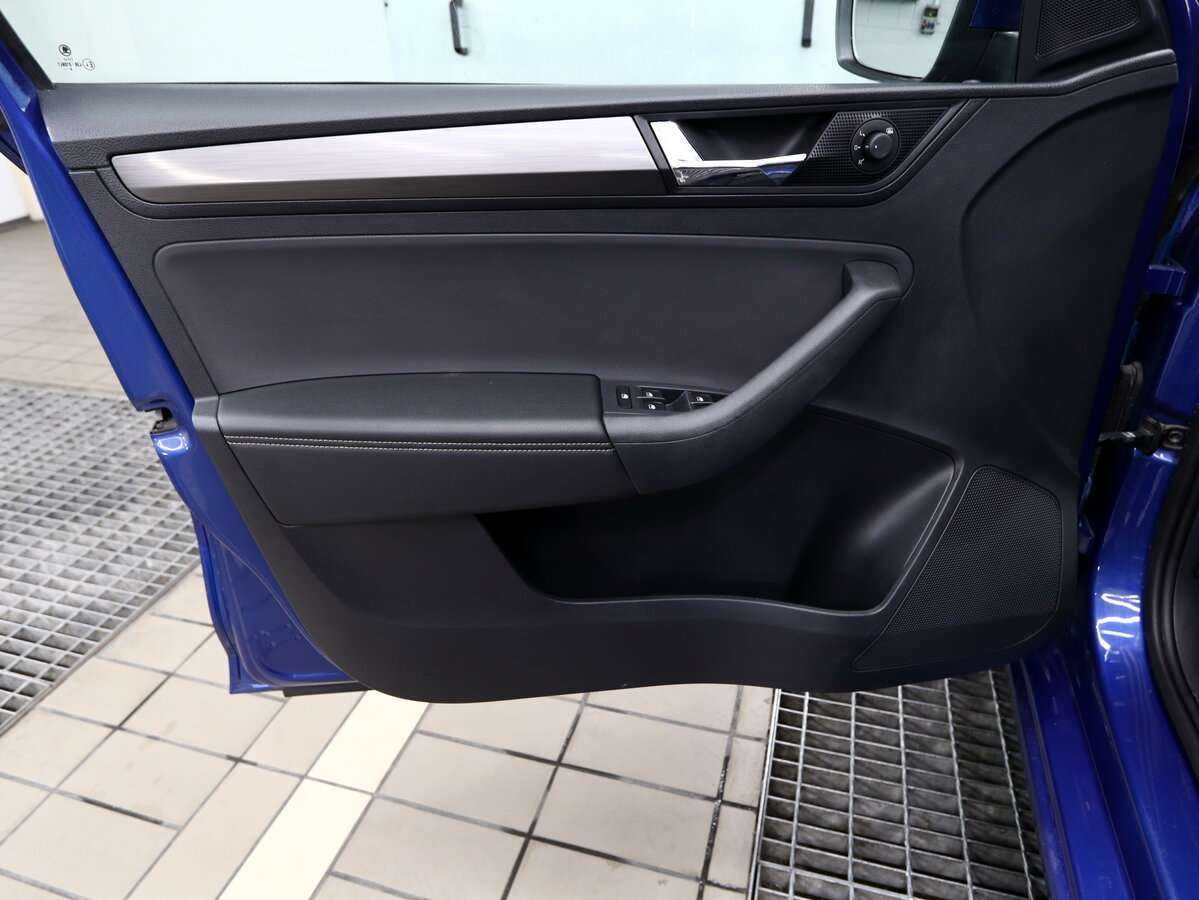 Купить Skoda Rapid с пробегом. Фото: #5