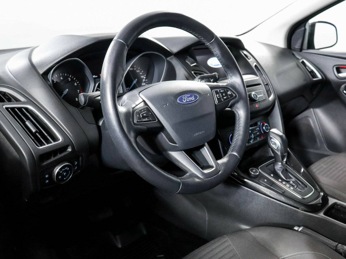 Купить Ford Focus с пробегом. Фото: #13