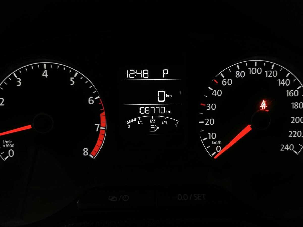 Купить Volkswagen Polo с пробегом. Фото: #15