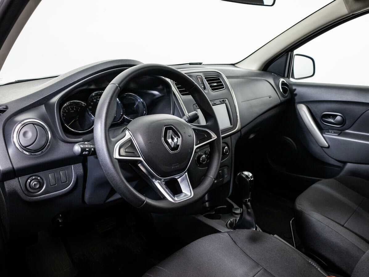 Купить Renault Logan с пробегом. Фото: #8
