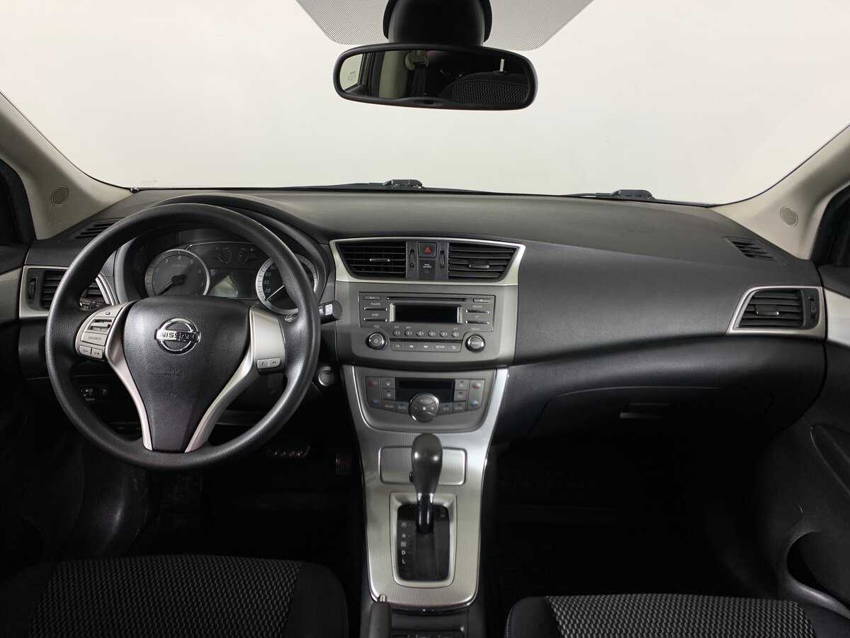 Купить Nissan Tiida с пробегом. Фото: #12