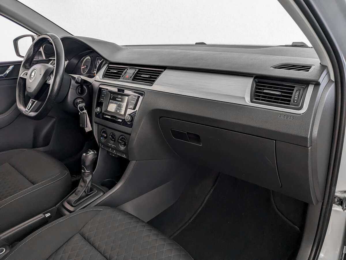 Купить Skoda Rapid с пробегом. Фото: #7