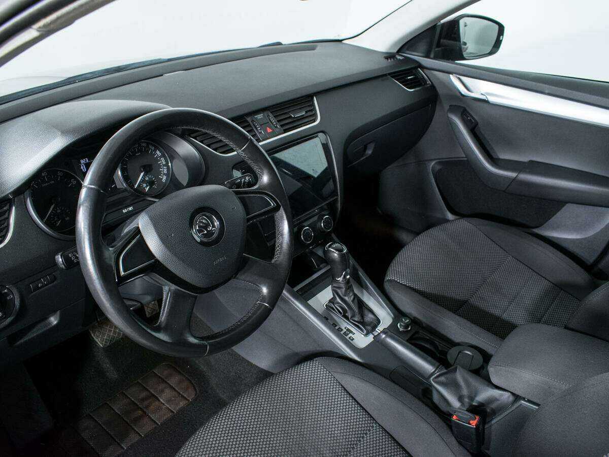 Купить Skoda Octavia с пробегом. Фото: #12