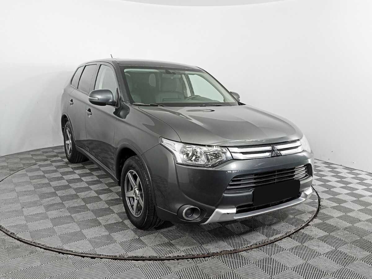 Купить Mitsubishi Outlander с пробегом. Фото: #2