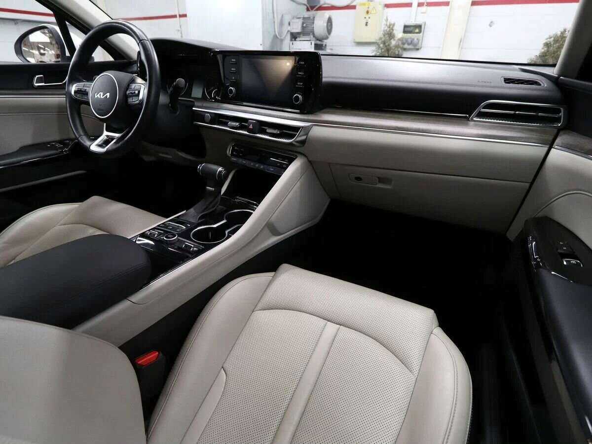 Купить Kia K5 с пробегом. Фото: #12