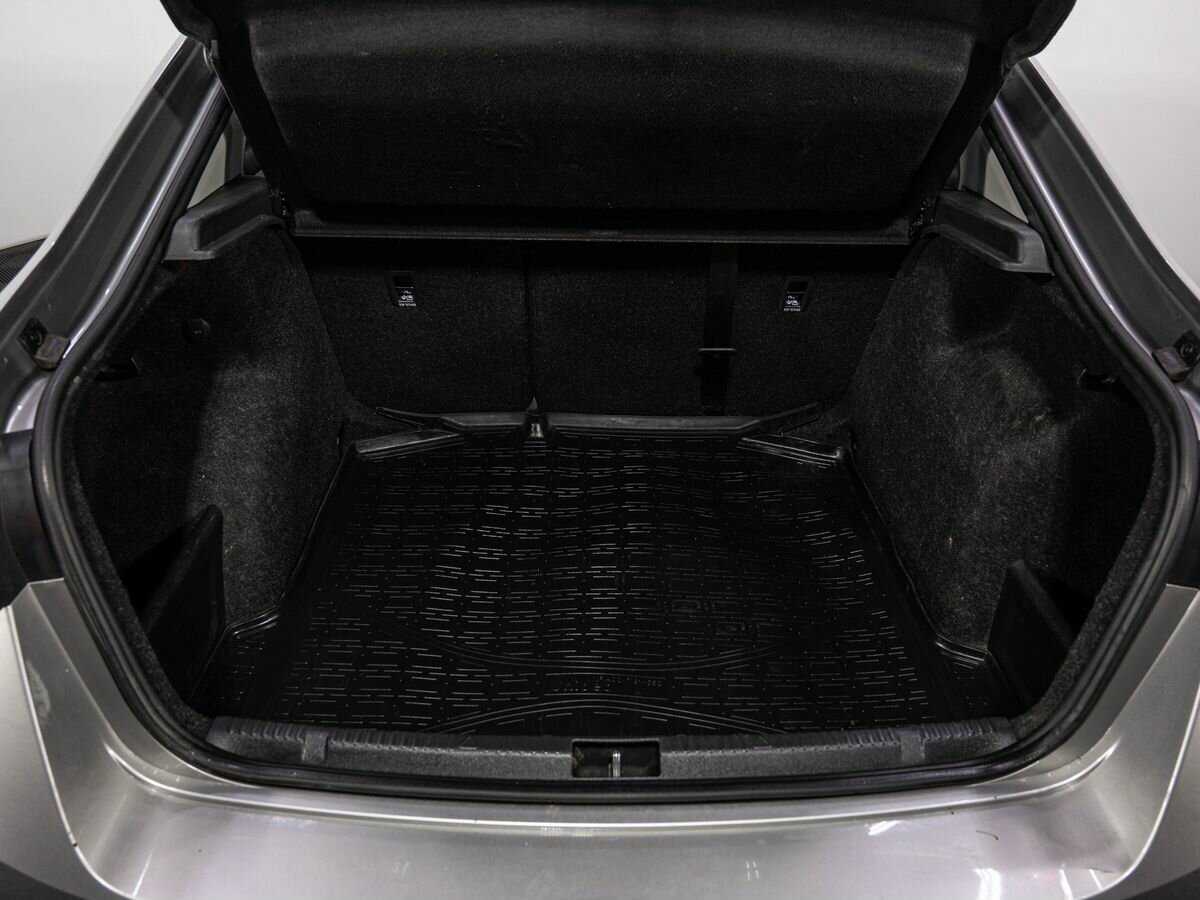 Купить Skoda Rapid с пробегом. Фото: #21