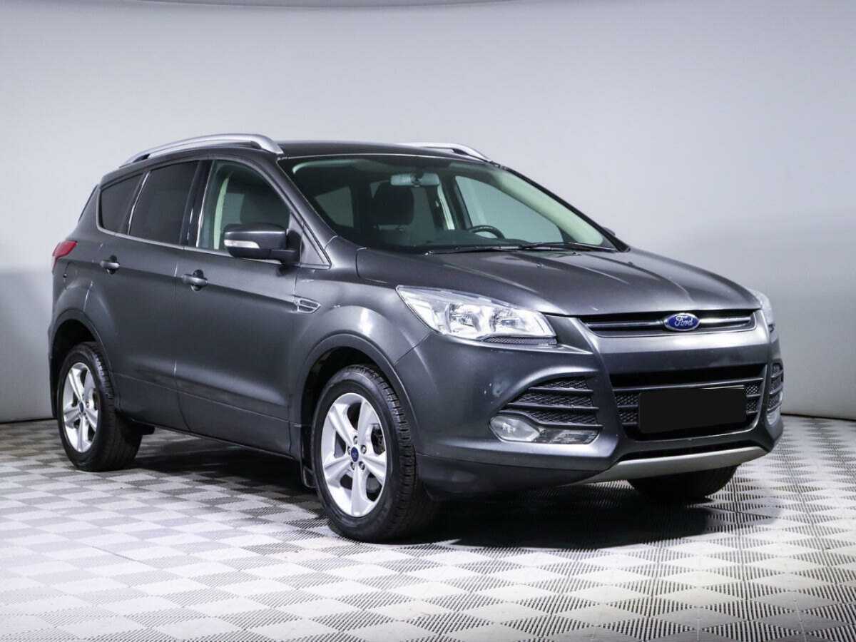 Купить Ford Kuga с пробегом. Фото: #2