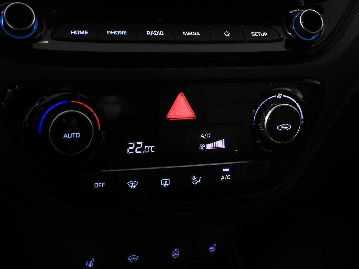 Купить Hyundai Solaris с пробегом. Фото: #15