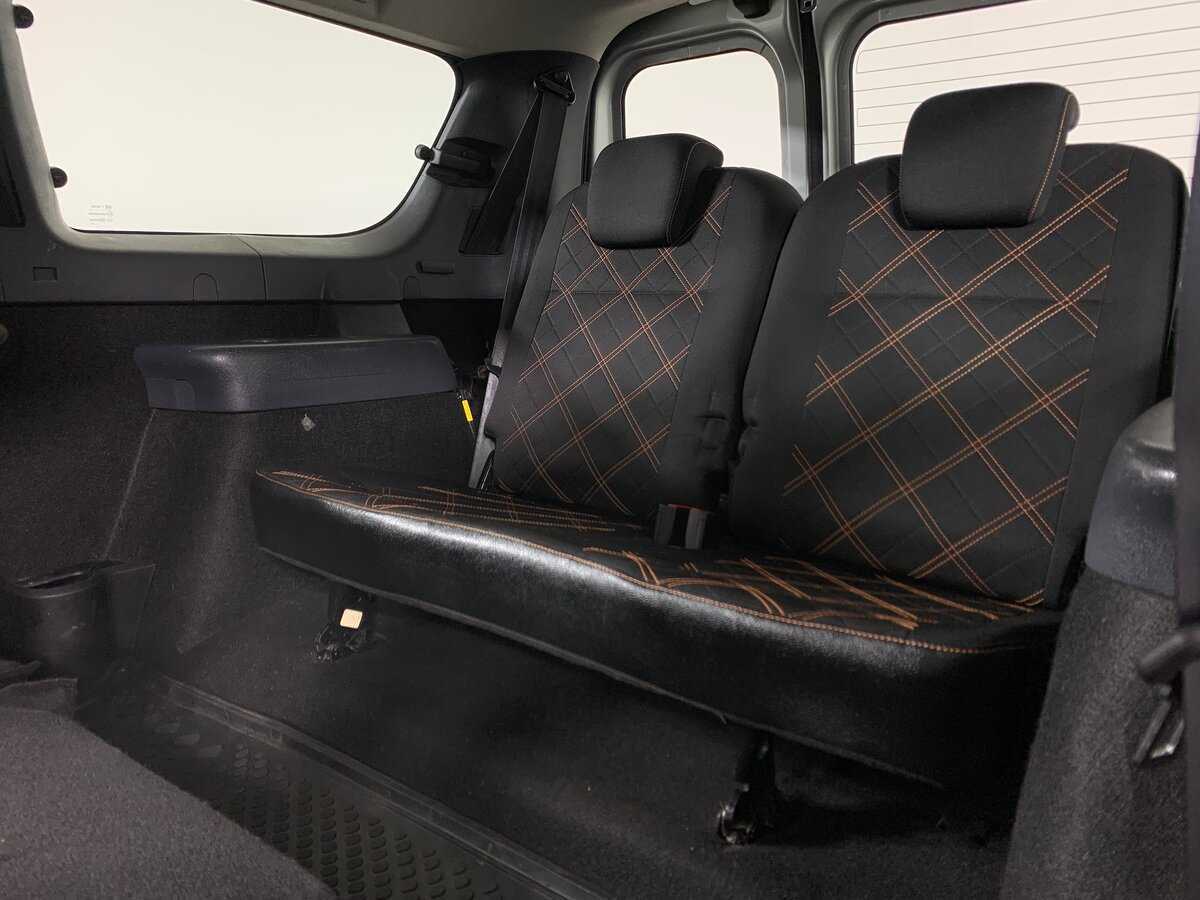 Купить Lada (ВАЗ) Largus с пробегом. Фото: #19