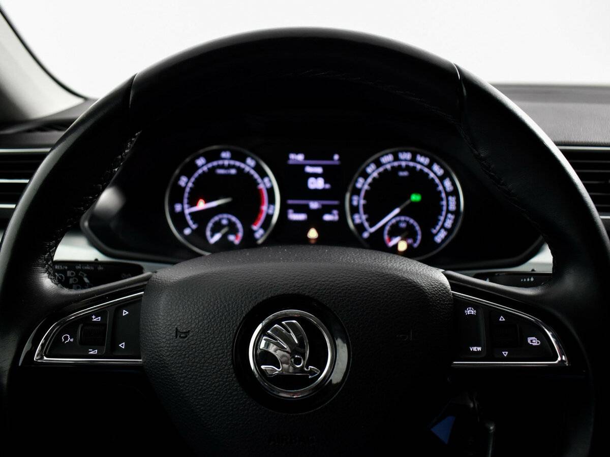 Купить Skoda Superb с пробегом. Фото: #12