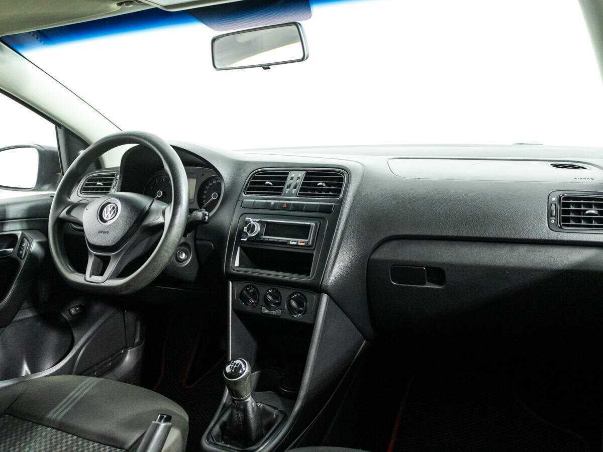 Купить Volkswagen Polo с пробегом. Фото: #5
