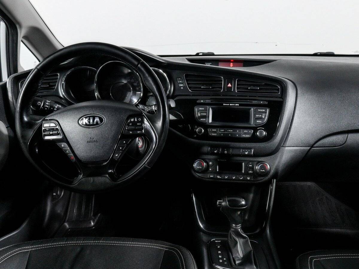 Купить Kia Ceed с пробегом. Фото: #12
