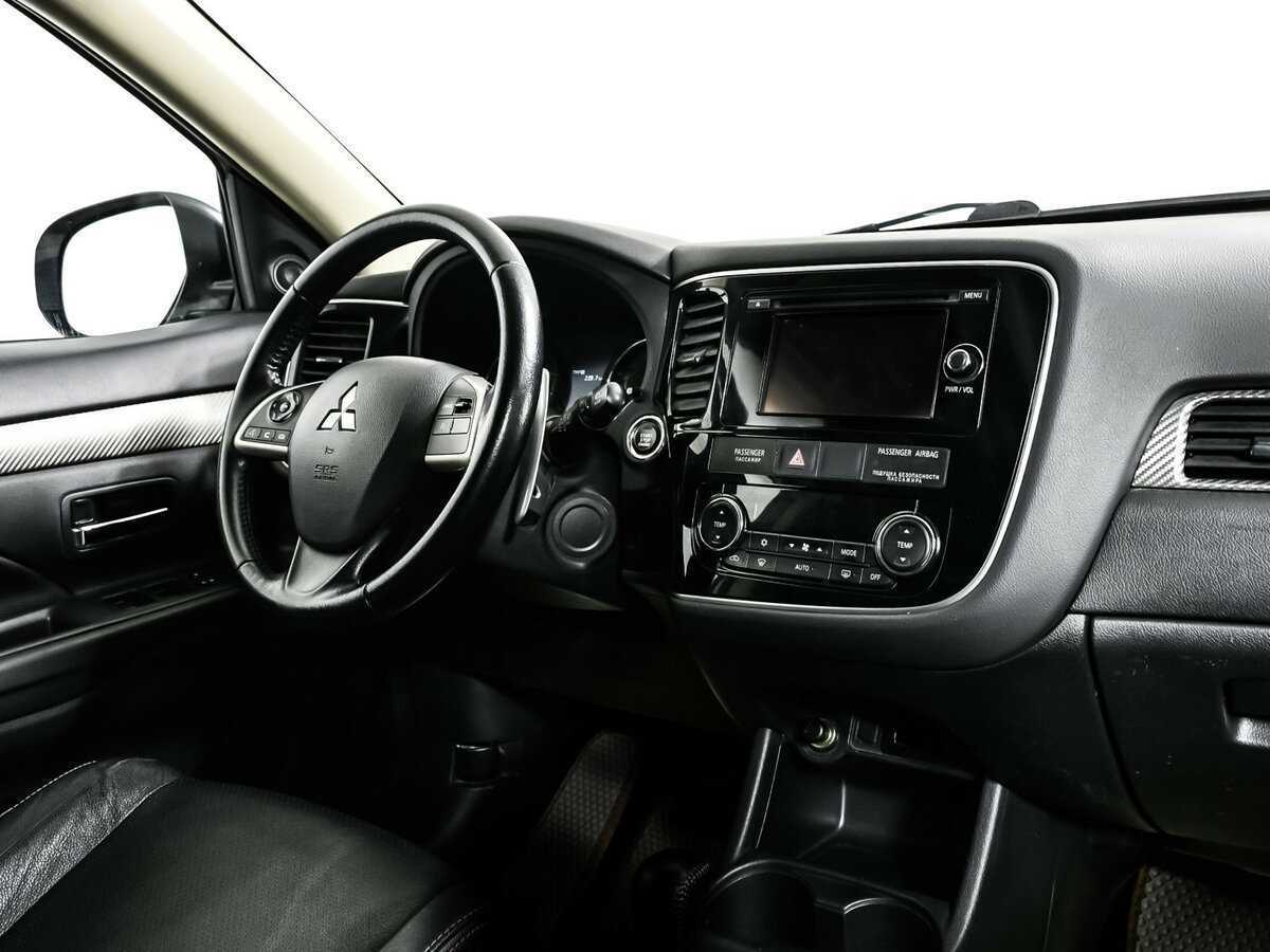 Купить Mitsubishi Outlander с пробегом. Фото: #8