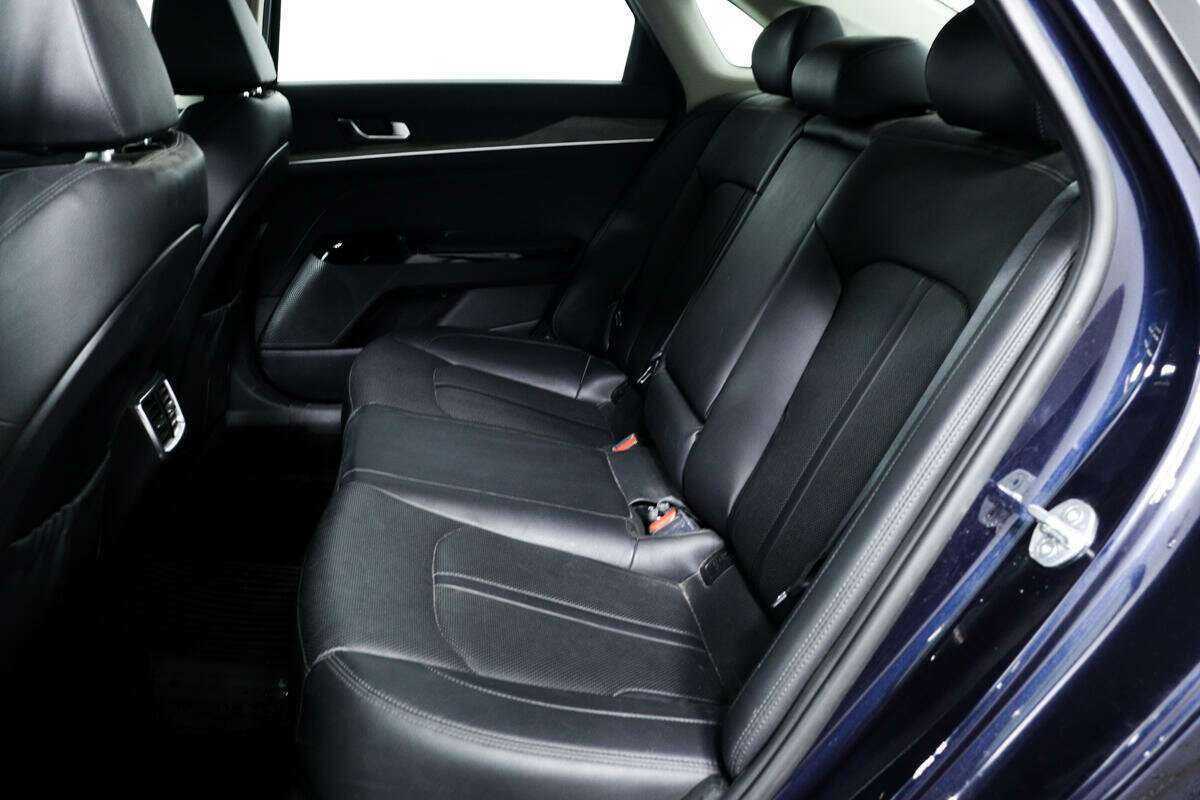 Купить Kia K5 с пробегом. Фото: #10