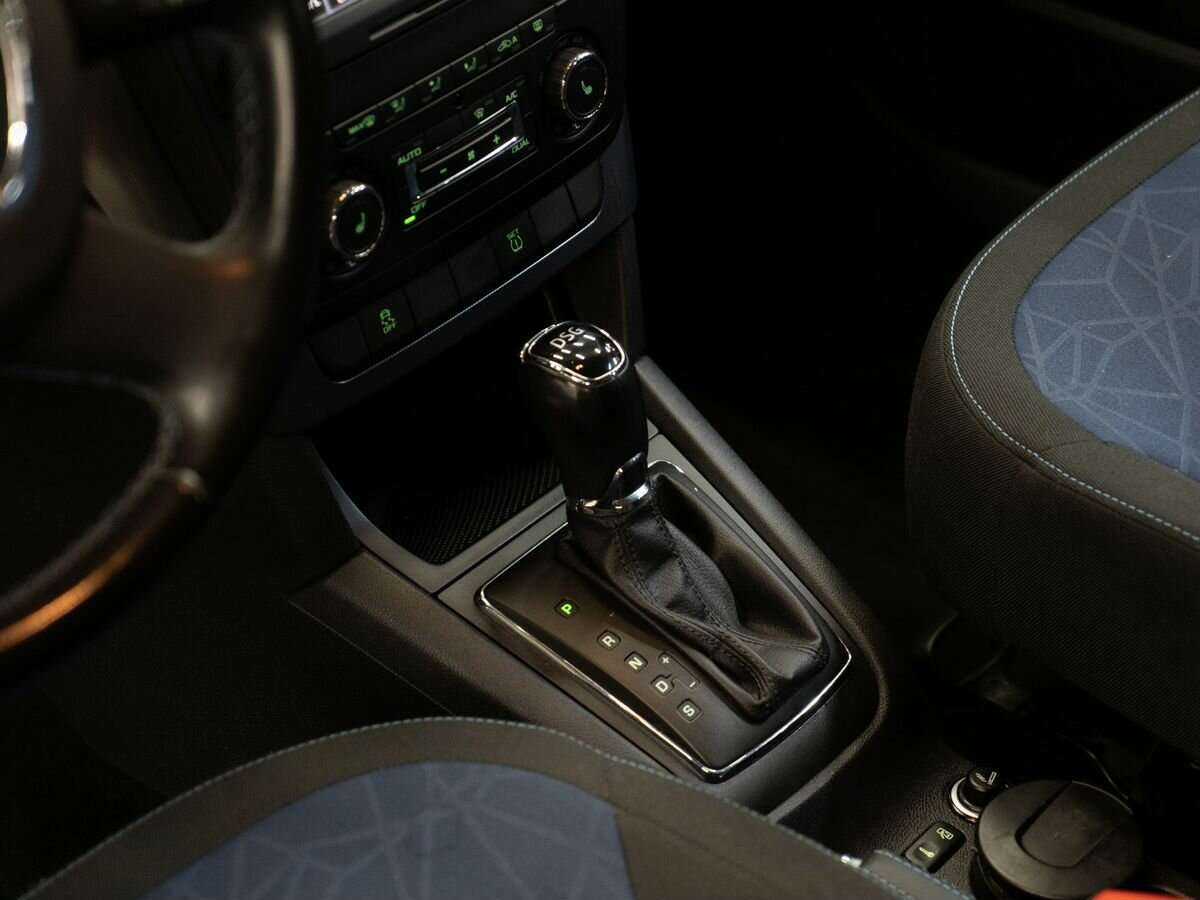 Купить Skoda Yeti с пробегом. Фото: #10