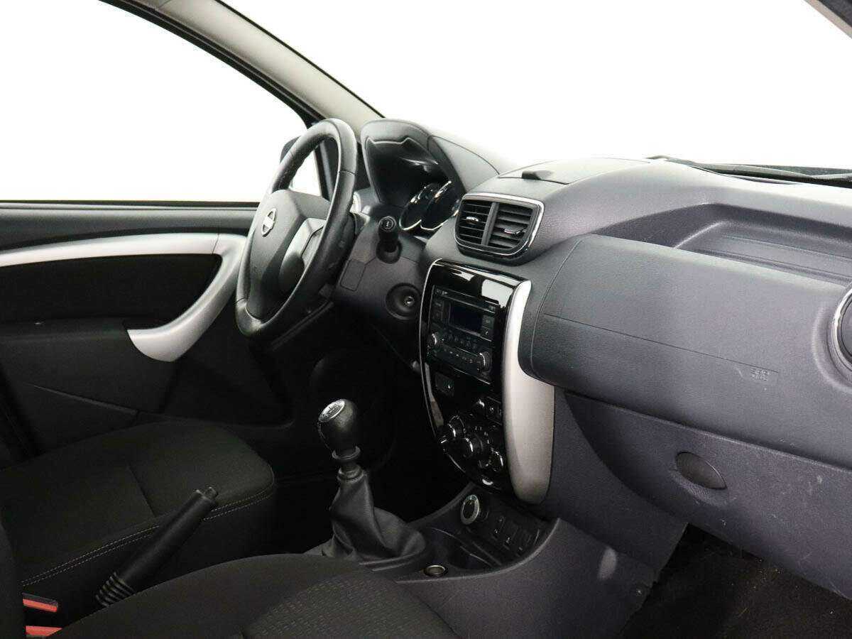 Купить Nissan Terrano с пробегом. Фото: #6