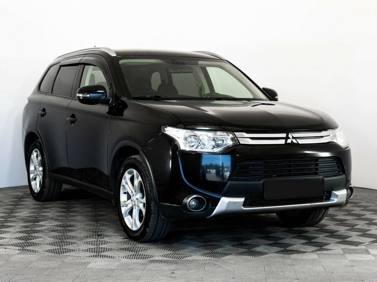 Купить Mitsubishi Outlander с пробегом. Фото: #2