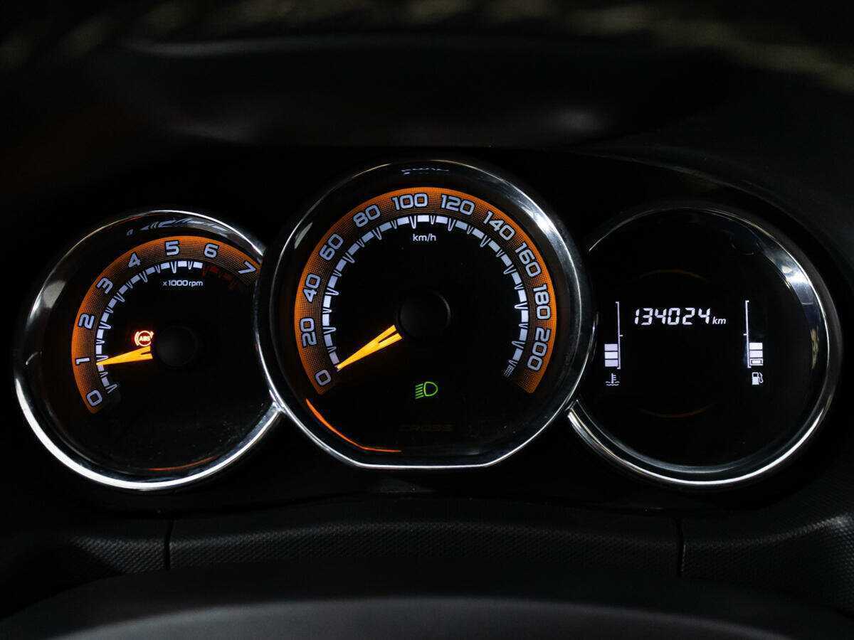 Купить Lada (ВАЗ) Largus с пробегом. Фото: #11