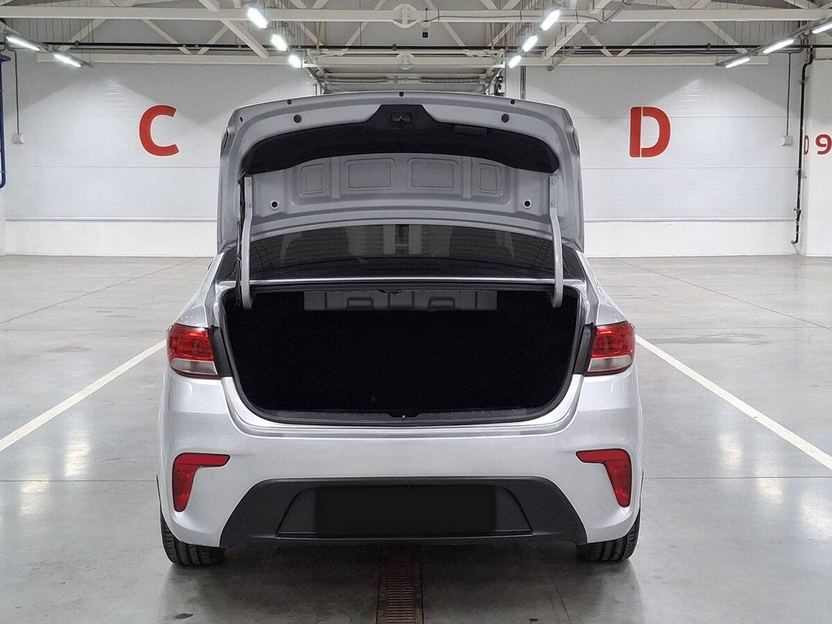 Купить Kia Rio с пробегом. Фото: #9