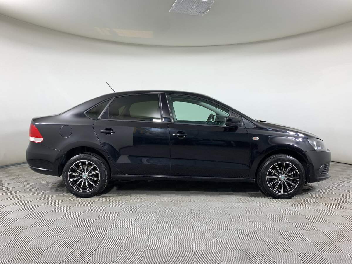 Купить Volkswagen Polo с пробегом. Фото: #3