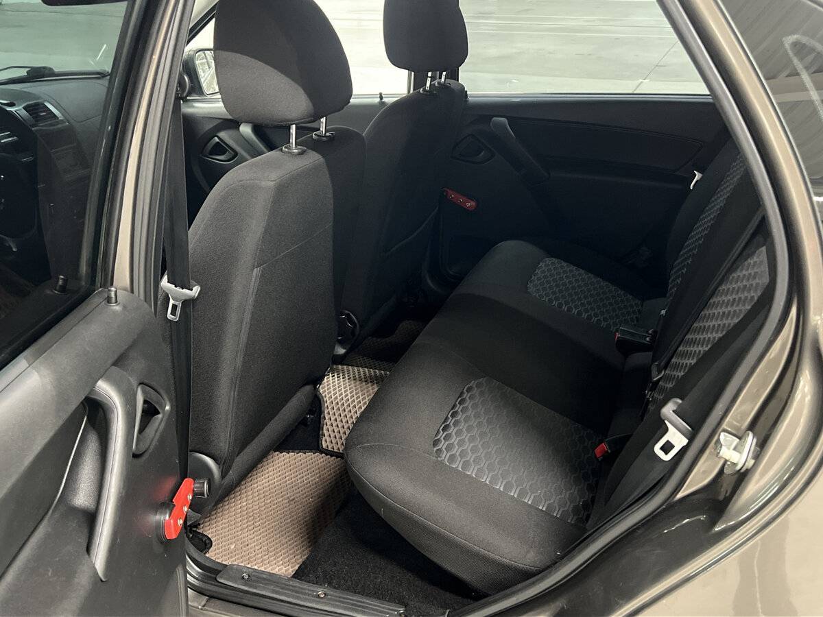 Купить Lada (ВАЗ) Granta с пробегом. Фото: #11