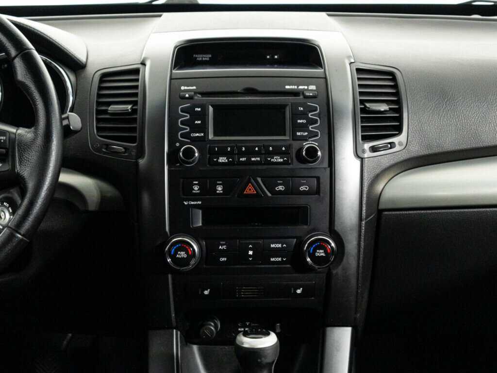 Купить Kia Sorento с пробегом. Фото: #13