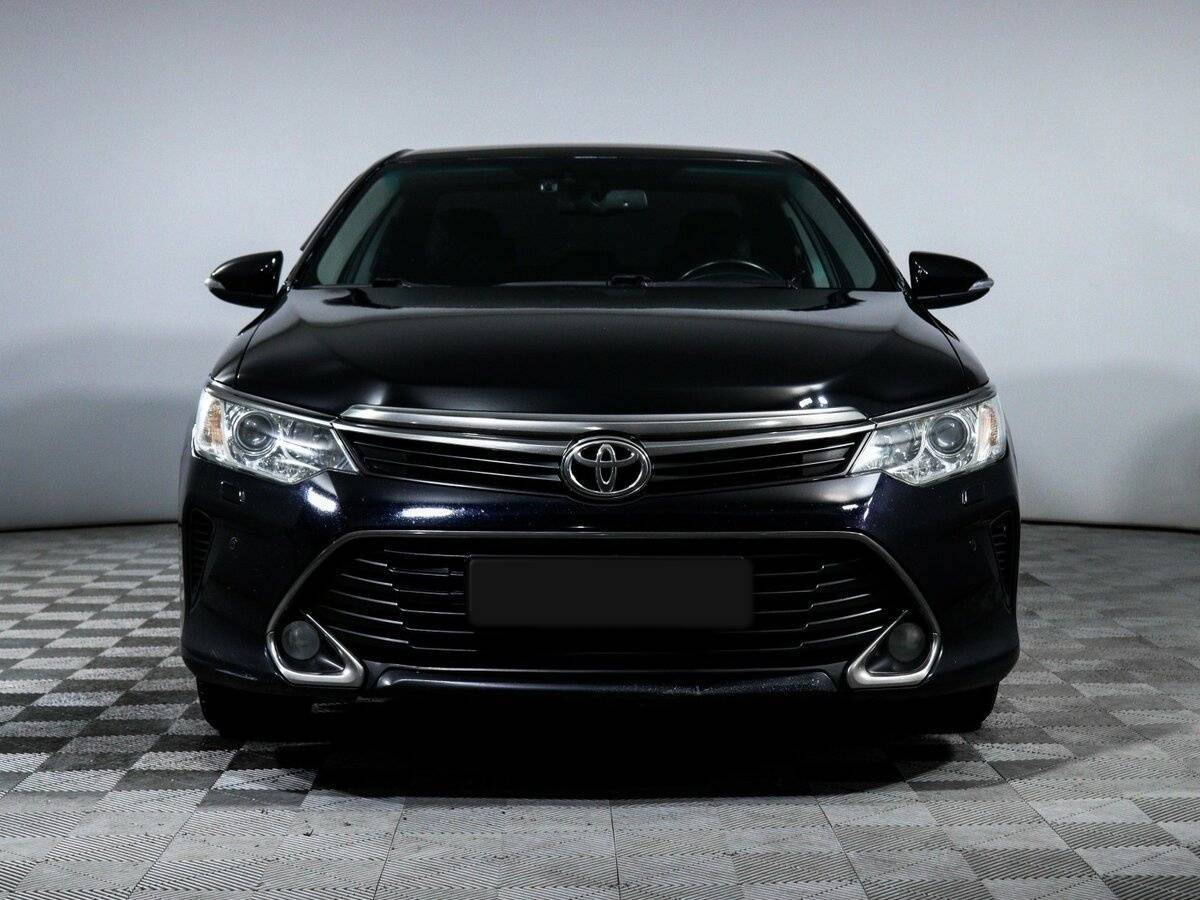 Купить Toyota Camry с пробегом. Фото: #1