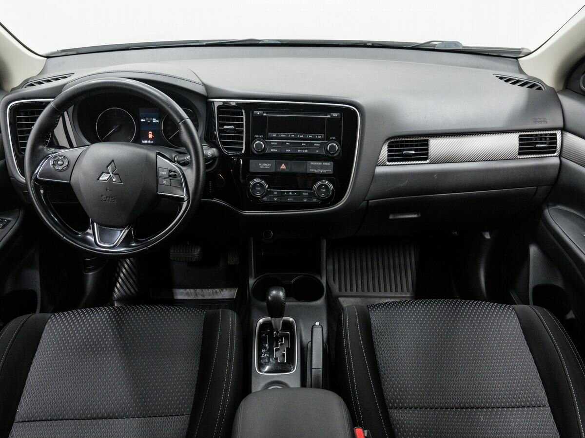 Купить Mitsubishi Outlander с пробегом. Фото: #11