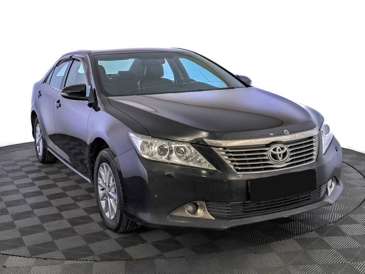 Купить Toyota Camry с пробегом. Фото: #2