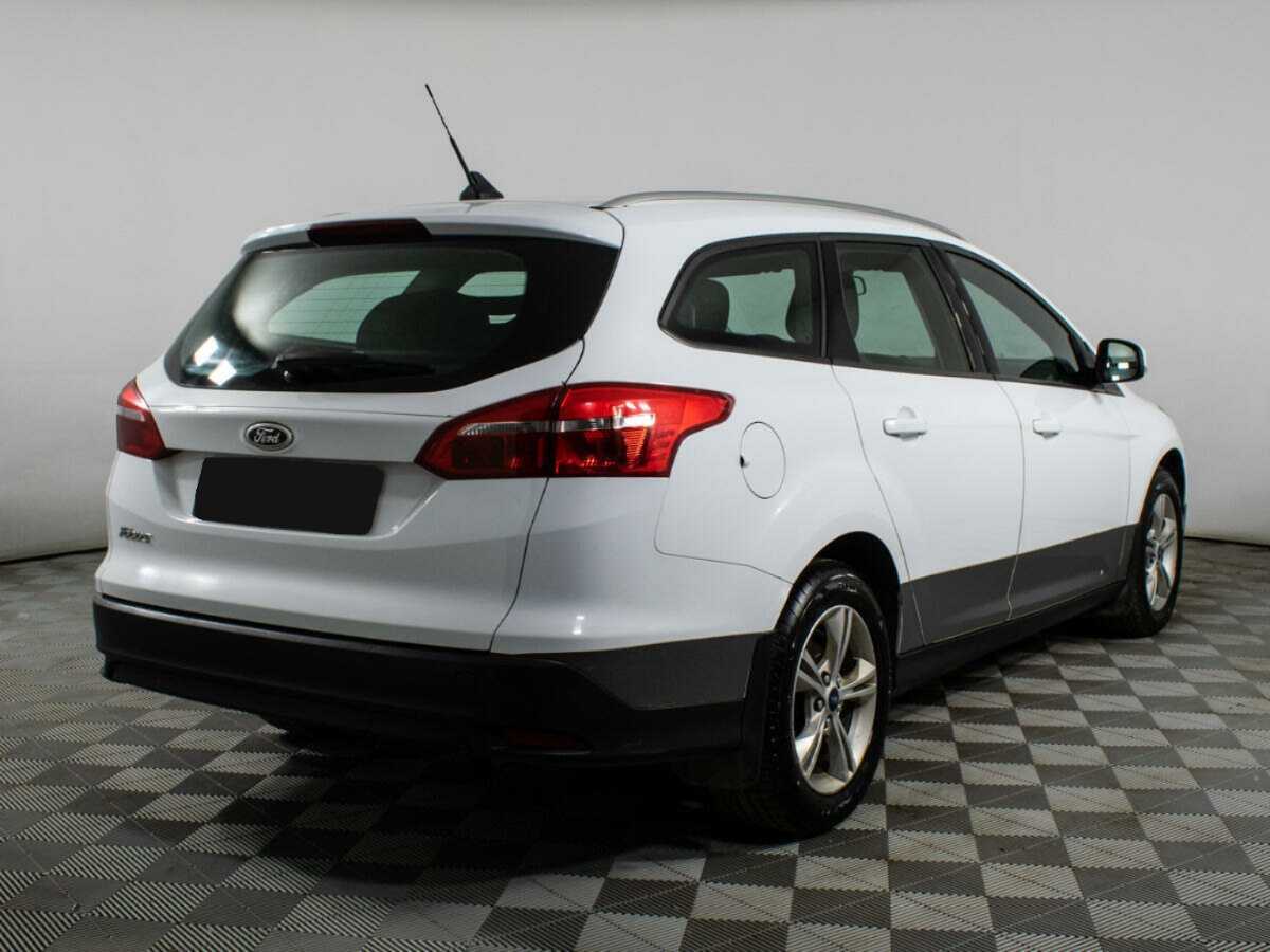 Купить Ford Focus с пробегом. Фото: #4