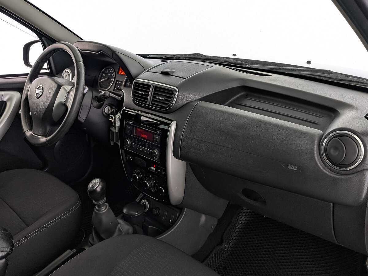 Купить Nissan Terrano с пробегом. Фото: #10