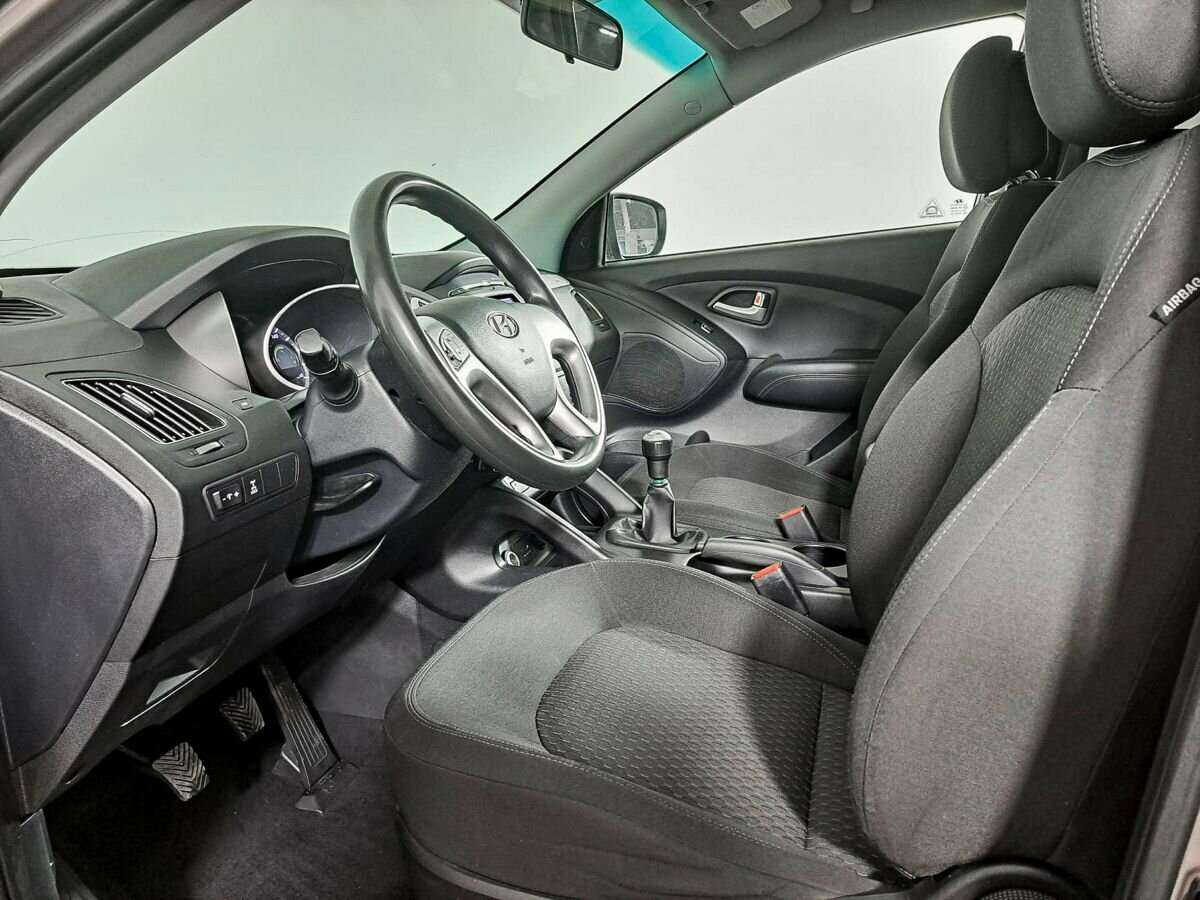 Купить Hyundai ix35 с пробегом. Фото: #12