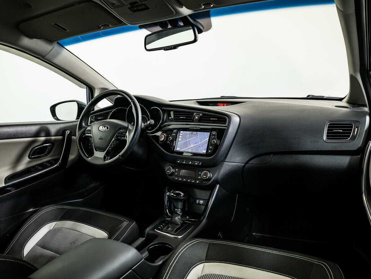 Купить Kia Ceed с пробегом. Фото: #6