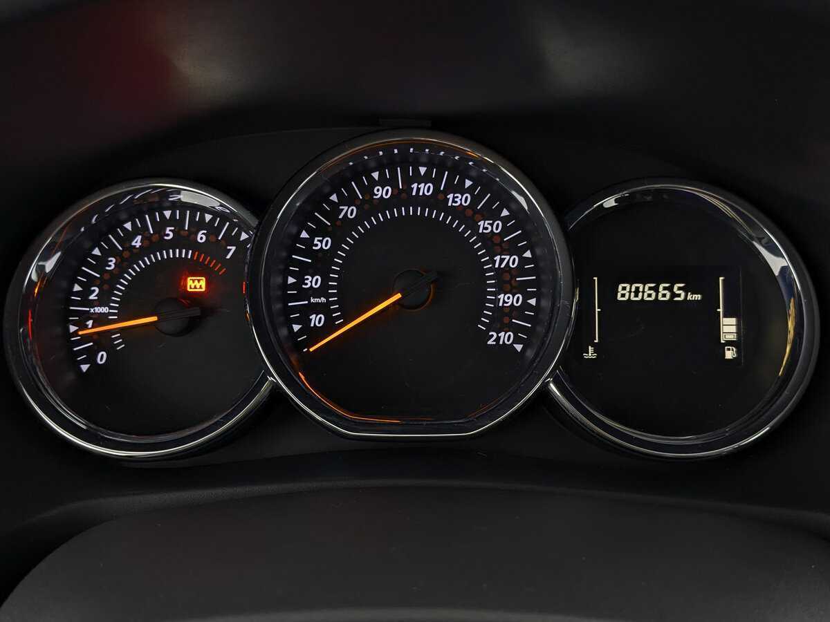 Купить Renault Sandero с пробегом. Фото: #13